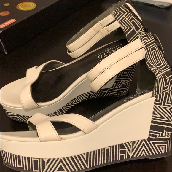 High heels - Picture 2 of 3